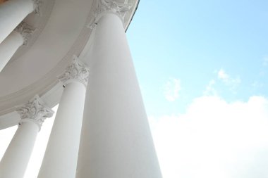 Neoklasik tarzda inşa