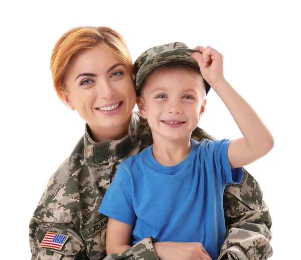 Женщина-солдат и сын — стоковое фото