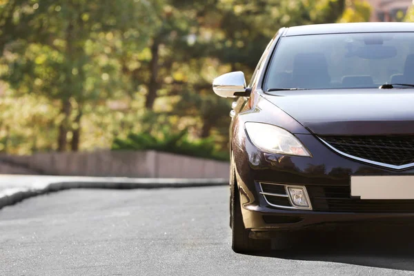 Luxury car outdoors — Stock Photo, Image