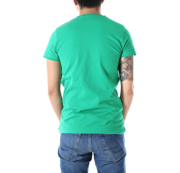 Jonge man in lege t-shirt — Stockfoto