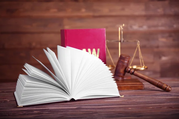 Judge gavel, scales and books — Stock Photo, Image