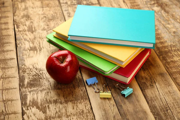 Pile of Books and apple — Stock Photo, Image