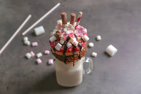 Milkshake, beignets et autres bonbons — Photo