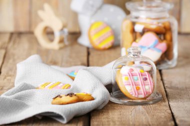  renkli Paskalya kurabiyeleri