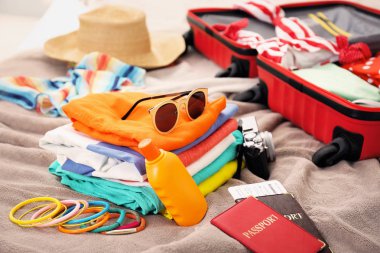 Giysi ve açık Gezgin durumda