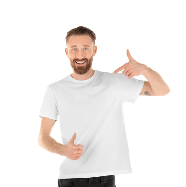 Man i blank vit t-shirt — Stockfoto