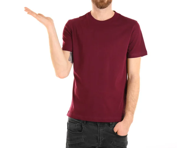 Человек в красной футболке — стоковое фото