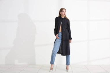 Genç abartılı modeli