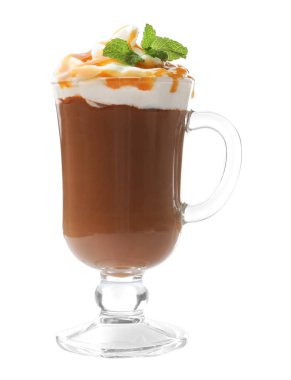 Çikolata mousse nane ile