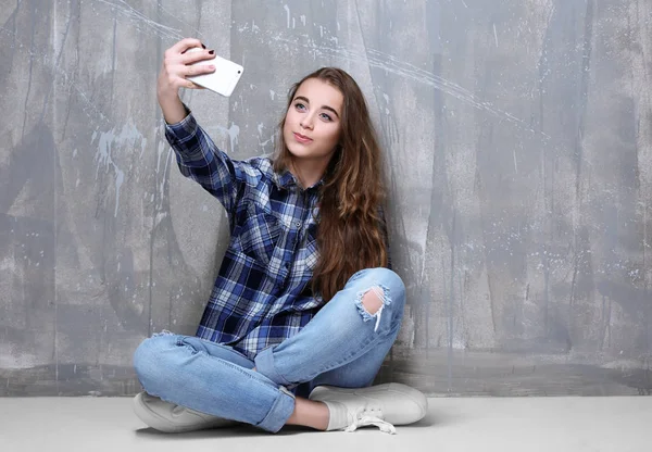 Bastante adolescente chica — Foto de Stock