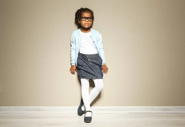 Petite fille afro-américaine mignonne — Photo