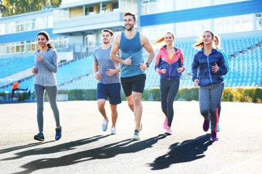 Stadı'nda çalışan sporcular