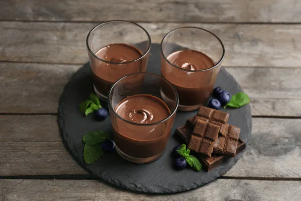 Μους σοκολάτας σε ποτήρια — Φωτογραφία Αρχείου