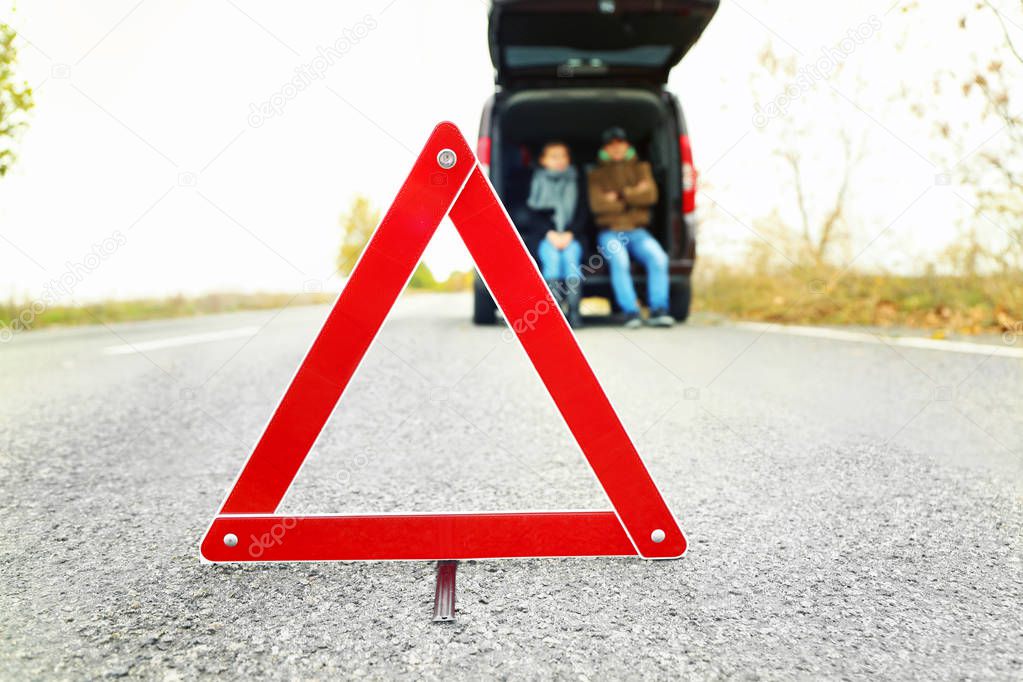 Traffic warning sign on road 