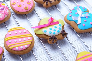 Dekoratif gingerbread Paskalya çerezleri