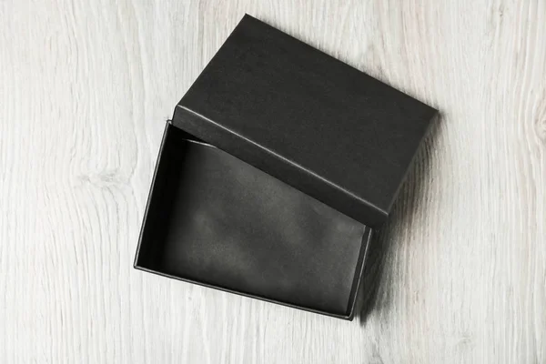 Schwarze leere Schachtel — Stockfoto