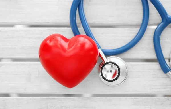 Stethoscope and red heart — Stock Photo, Image