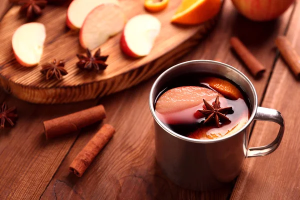 Delicious Christmas mulled wine — Stock Photo, Image