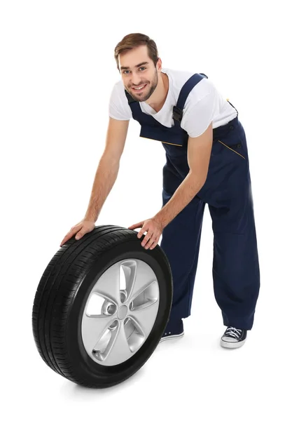 Joven mecánico en uniforme — Foto de Stock