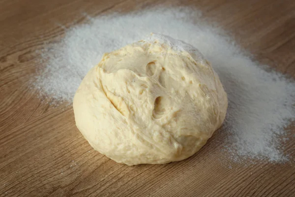 Pasta e farina in tavola — Foto Stock