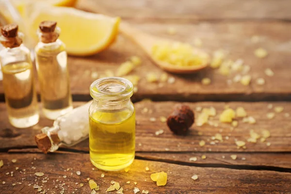 Composizione spa con olio essenziale di limone — Foto Stock