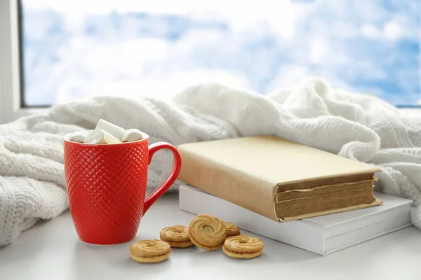 Tazza di caffè con marshmallow — Foto Stock