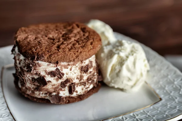 Ice cream cookie sandwich — Stock Photo, Image