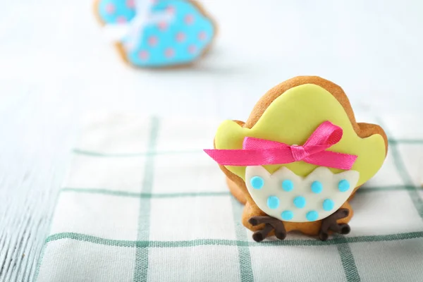 Creative chicken shape Easter cookie — Stok Foto