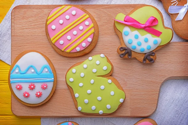 Bunte leckere Osterplätzchen — Stockfoto