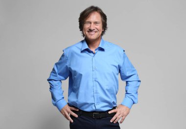 Kendine güvenen olgun adam 