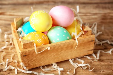 rengarenk Paskalya yumurtaları 