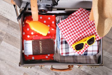 Paketlenmiş traveller bavul