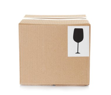 Karton kutu beyaz üzerine 