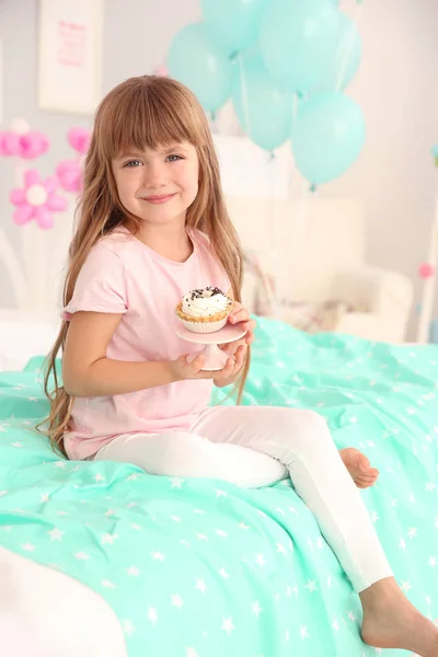 Cute birthday girl — Stock Photo, Image