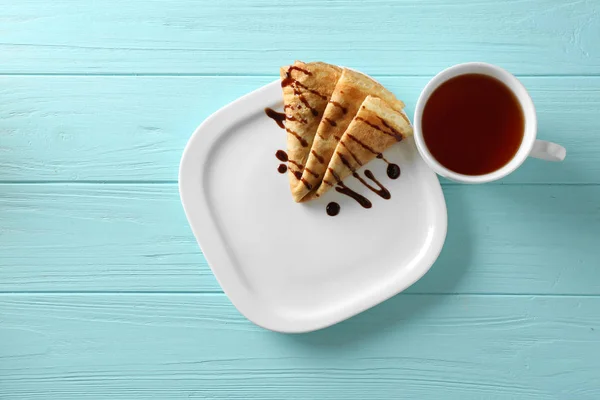 おいしい朝食とお茶のカップ — ストック写真