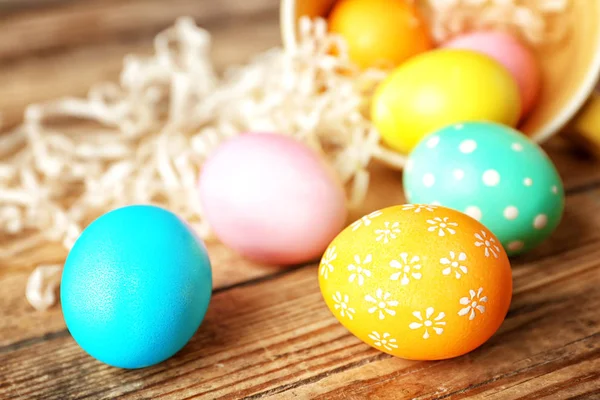 Huevos coloridos de Pascua — Foto de Stock
