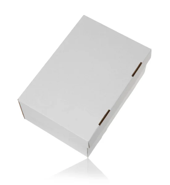 Boîte en carton sur blanc — Photo