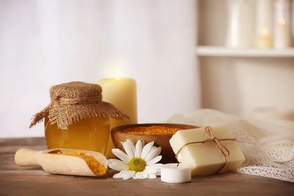 Natural treatments on  table — Stock Photo, Image