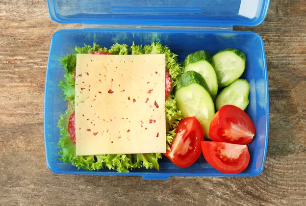 Lunchbox met voedsel — Stockfoto