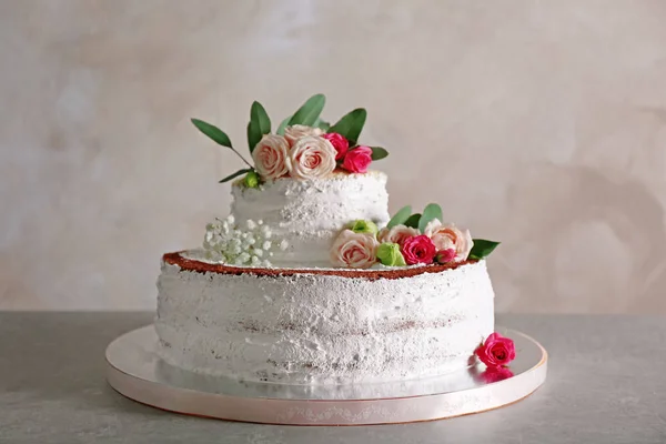 Delicious wedding cake — Stock Photo, Image