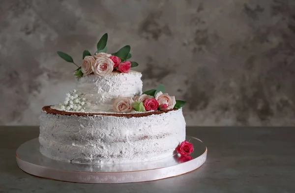 Смачний весільний торт — стокове фото