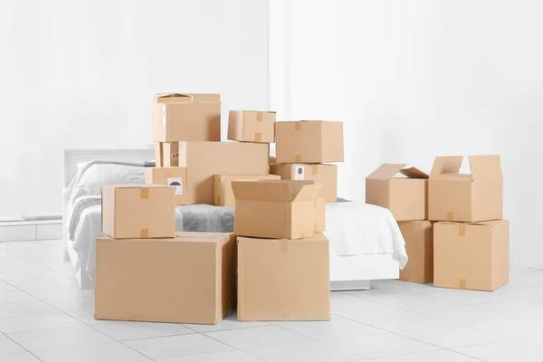 Packed household stuff — Stock Photo, Image