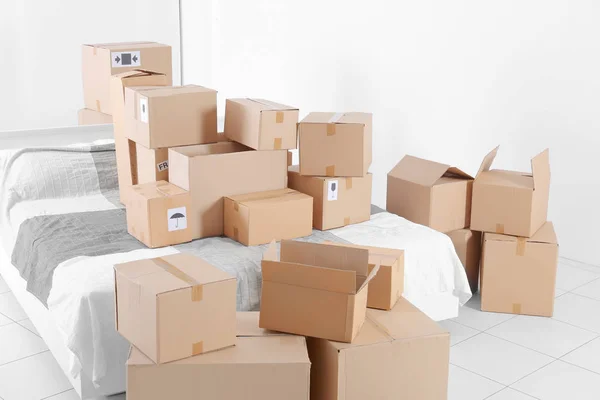 Packed household stuff — Stock Photo, Image