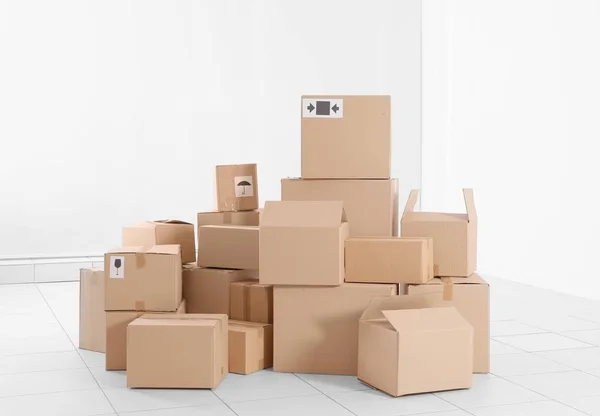 Packed household stuff — Stock Photo, Image