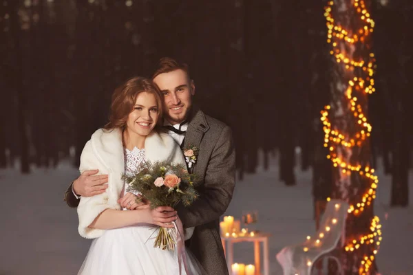 아름 다운 겨울 결혼식 — 스톡 사진