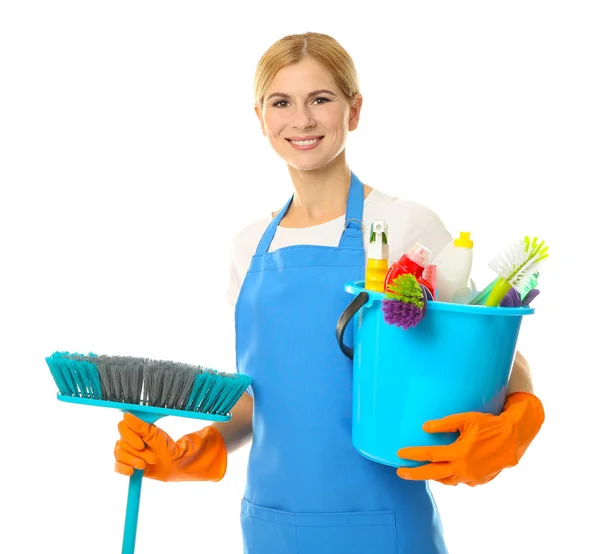 Mooie vrouw met schoonmaakproducten — Stockfoto