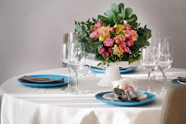 Elegant table setting — Stock Photo, Image