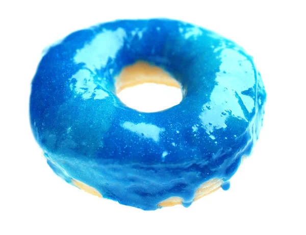 Глазурованный пончик на белом — стоковое фото