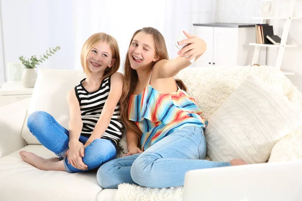 Two cute girls — Stock Photo, Image