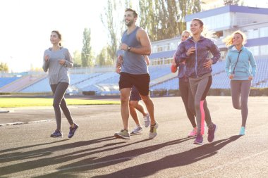 Stadı'nda çalışan sporcular